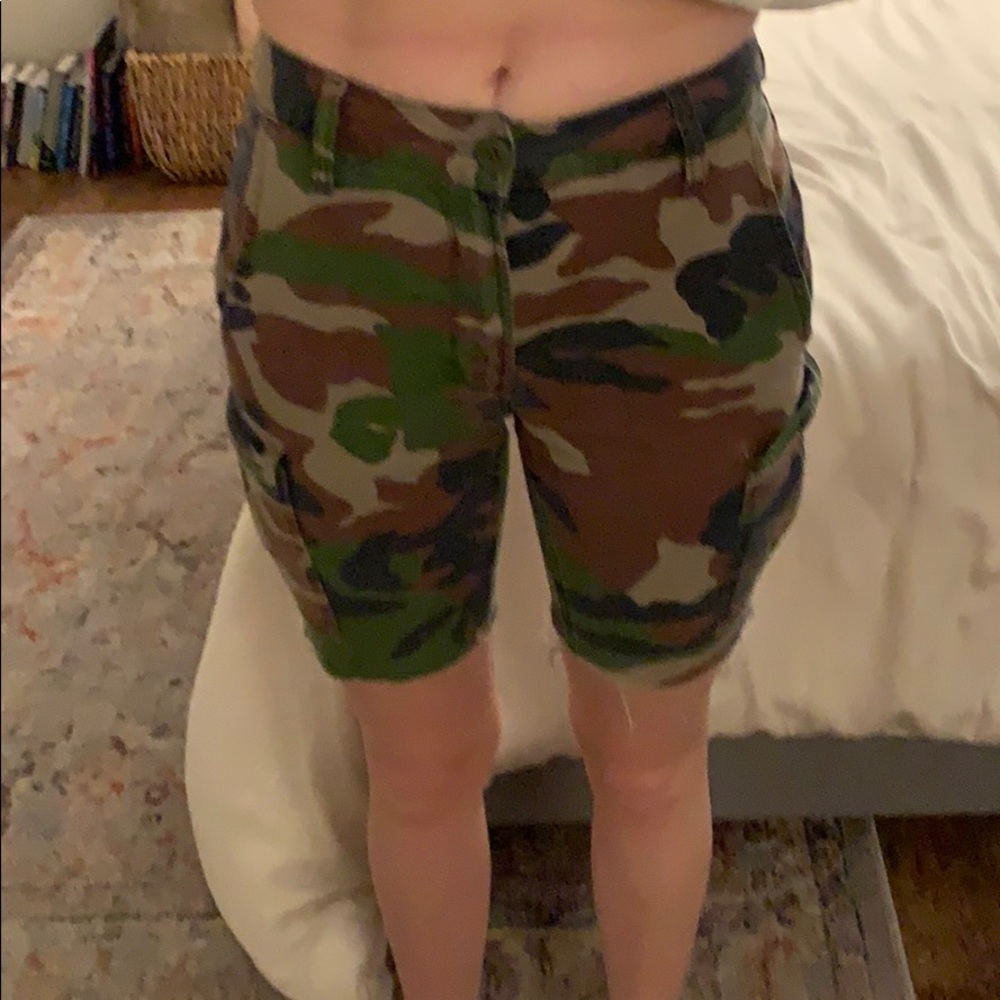 BDG Camo cut-off shorts